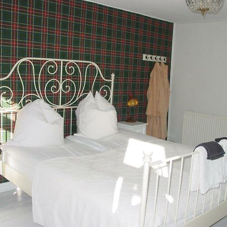 Robert'S Bed & Breakfast Helmarshausen 外观 照片