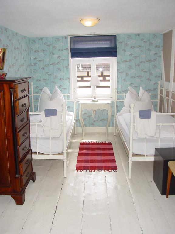 Robert'S Bed & Breakfast Helmarshausen 外观 照片
