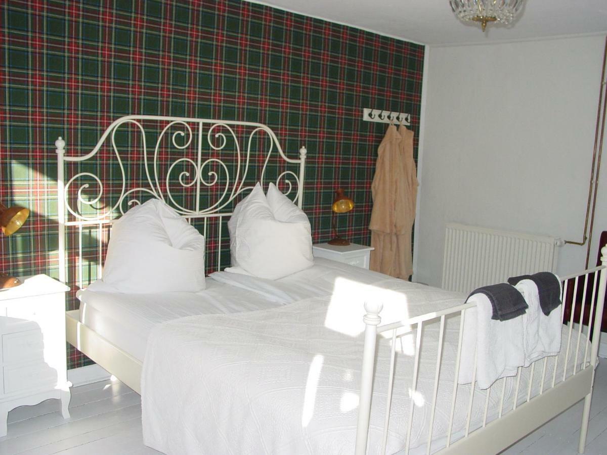 Robert'S Bed & Breakfast Helmarshausen 外观 照片