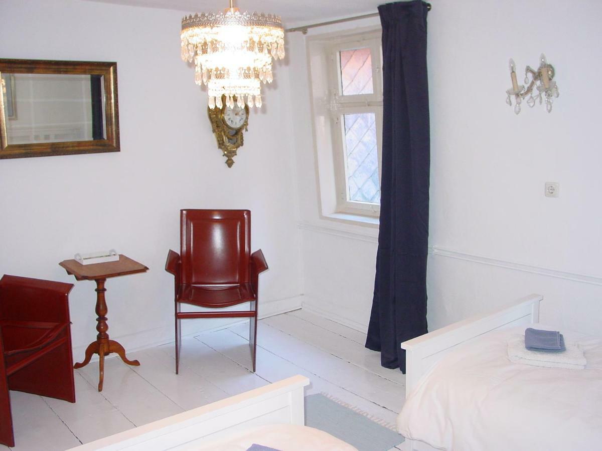 Robert'S Bed & Breakfast Helmarshausen 外观 照片